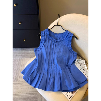 Prancūziško stiliaus klostuoti mėlyni marškiniai moterims su raukiniais, 2025 m. vasaros raukinių stiliaus palaidinė su pilvuką dengiančiu sijonu ir berankoviu dizainu