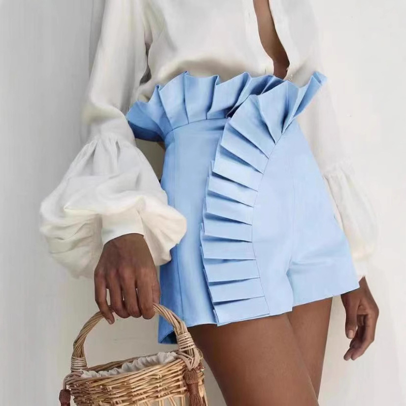 2025 m. vasaros tarpvalstybinės Europos ir Amerikos naujos mados moteriškos vientisos spalvos klostytos nėrinių dizaino aukšto juosmens užtrauktuku šortai sandėlyje