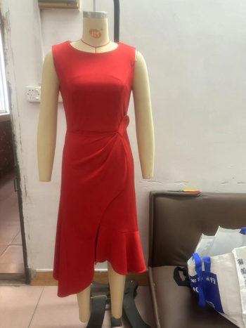 2025 Ευρωπαϊκή και Αμερικανική Ρούχα Amazon Independent Station Αμάνικο Κόκκινο Κομψό Φόρεμα με Στρογγυλή Λαιμόκοψη