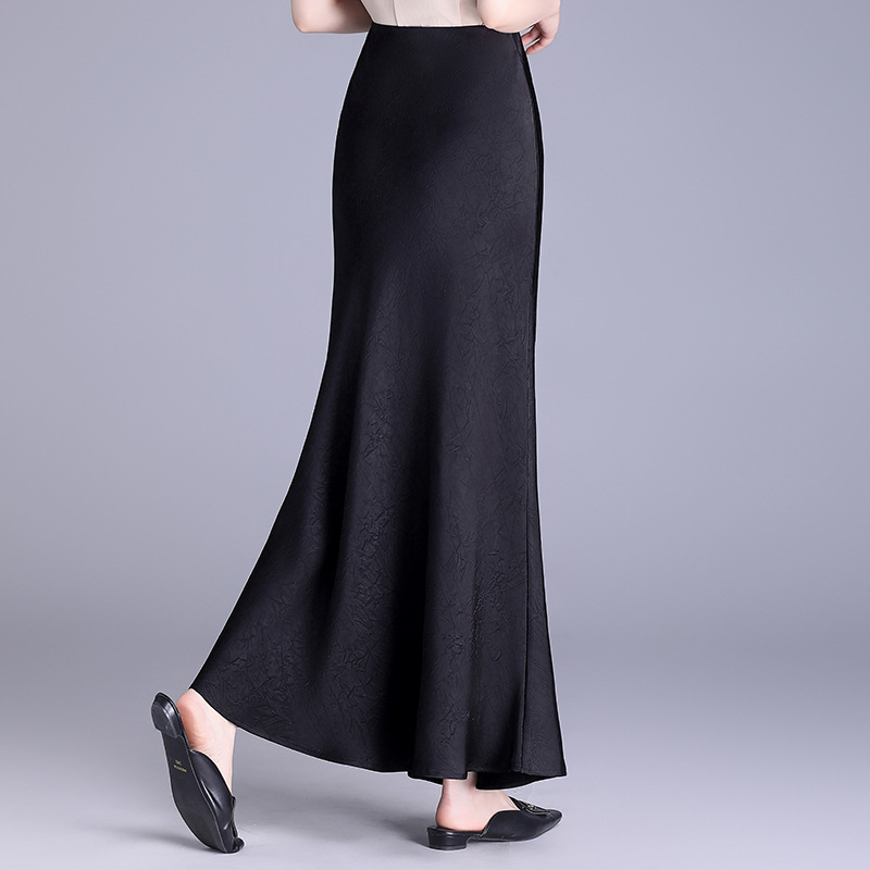 Jacquard szatén szoknya nőknek tavaszi és nyári új stílusú halszálka szoknya hosszú szoknya divatos drapézott karcsúsító csípőszoknya