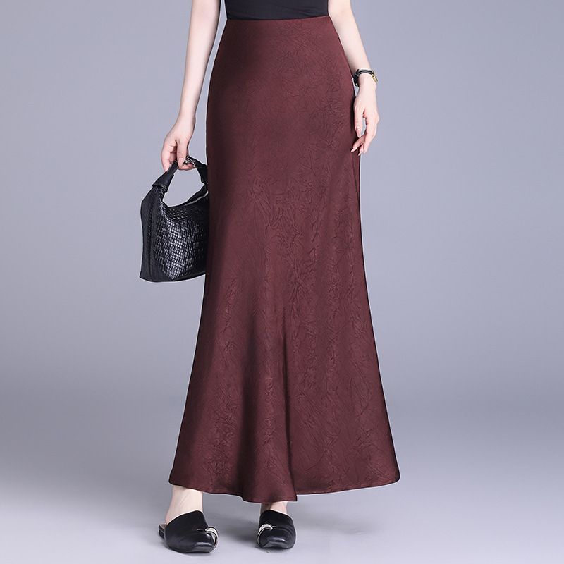 Jacquard szatén szoknya nőknek tavaszi és nyári új stílusú halszálka szoknya hosszú szoknya divatos drapézott karcsúsító csípőszoknya