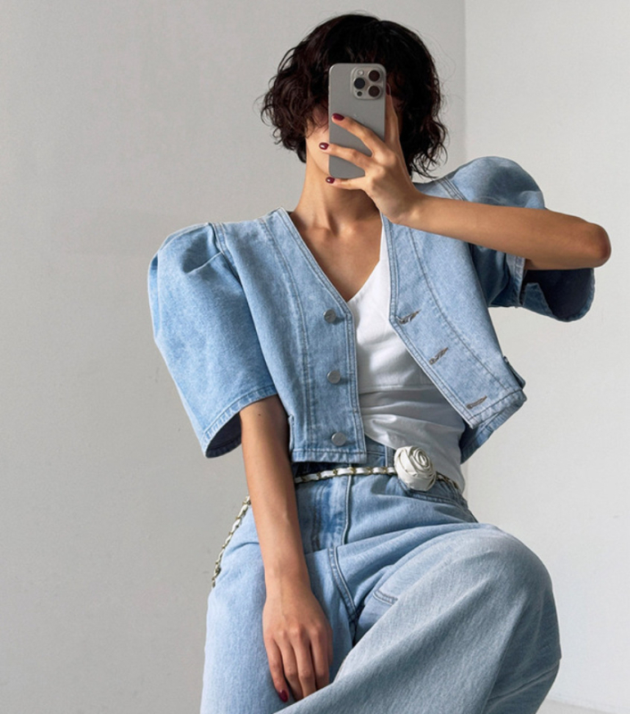 Ready Stock farmer rövid ujjú, puffos, egysoros kabát