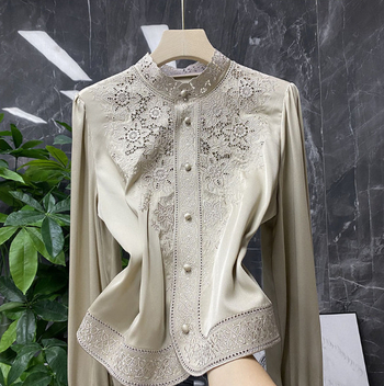 Európai Állomás Selyem Utánzat Hímzett Női Ing 2022 Tavaszi és Őszi Új Palota Stílusú Állógalléros Kivasalható Társasági Elegáns Ing