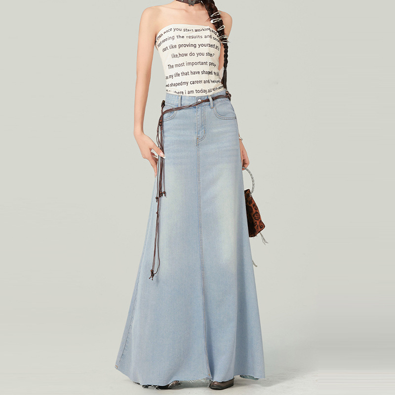 2508 Korėjietiško stiliaus priemiestinis džinsinis sijonas moterims pavasariui ir rudeniui. Naujas laisvas, liekninantis, drapiruotas džinsinis ilgas sijonas.