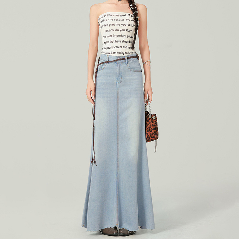 2508 Korėjietiško stiliaus priemiestinis džinsinis sijonas moterims pavasariui ir rudeniui. Naujas laisvas, liekninantis, drapiruotas džinsinis ilgas sijonas.