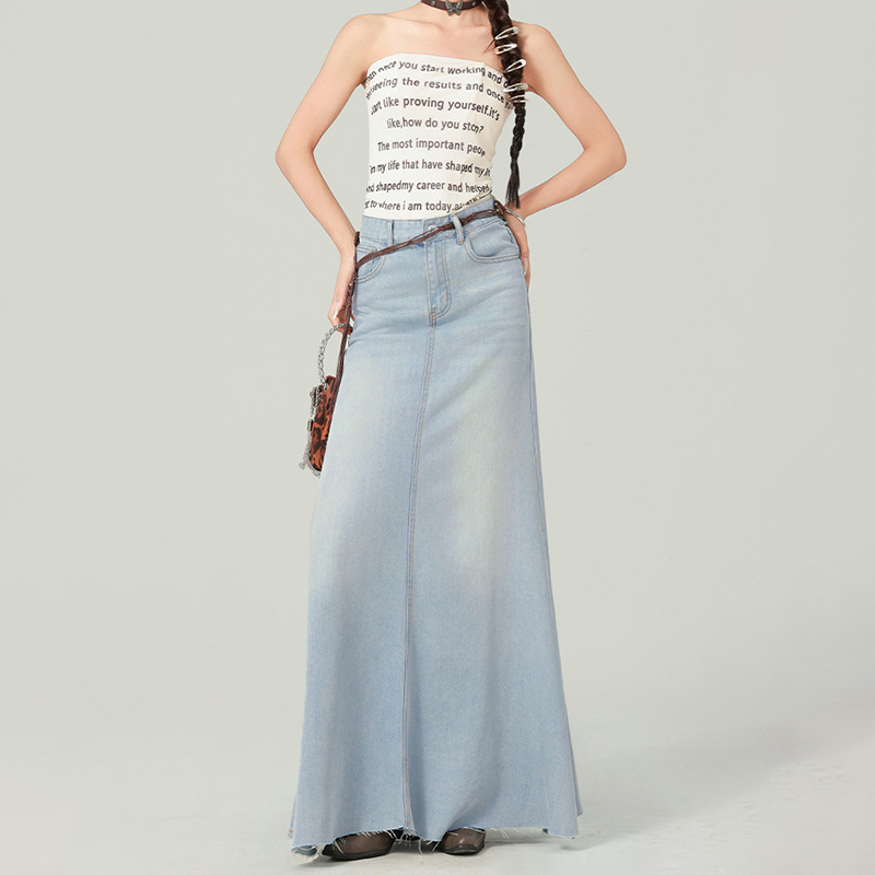 2508 Korėjietiško stiliaus priemiestinis džinsinis sijonas moterims pavasariui ir rudeniui. Naujas laisvas, liekninantis, drapiruotas džinsinis ilgas sijonas.