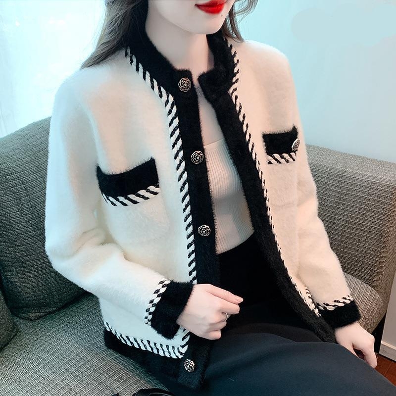 Xiaoxiang stílusú kontrasztos színű kardigán női tavaszi és őszi 2024 őszi új utánzatú nerc bársony társasági hölgy temperamentuma közvetlen értékesítésen kívül