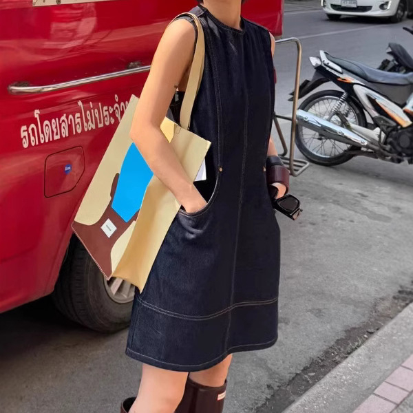 Európai 2025 kora tavaszi új koreai stílusú kerek nyakú, laza, mindenféle derékot takaró, karcsúsító mellény farmerruhához nőknek