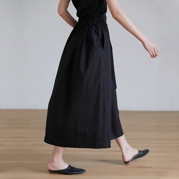 Előértékesítés Elegáns, nagyméretű lenge szoknya Női, rakott, fekete, irodalmi, lezser, középhosszú, A-vonalú szoknya Női nyári