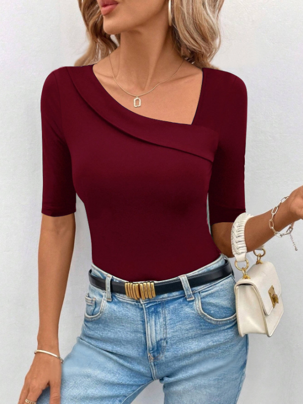 Europos ir Jungtinių Valstijų tarpvalstybiniai „Amazon“ 2025 m. vasaros nauji madingi asimetriniai moteriški marškinėliai su nuožulnia apykakle ir trumpomis rankovėmis.