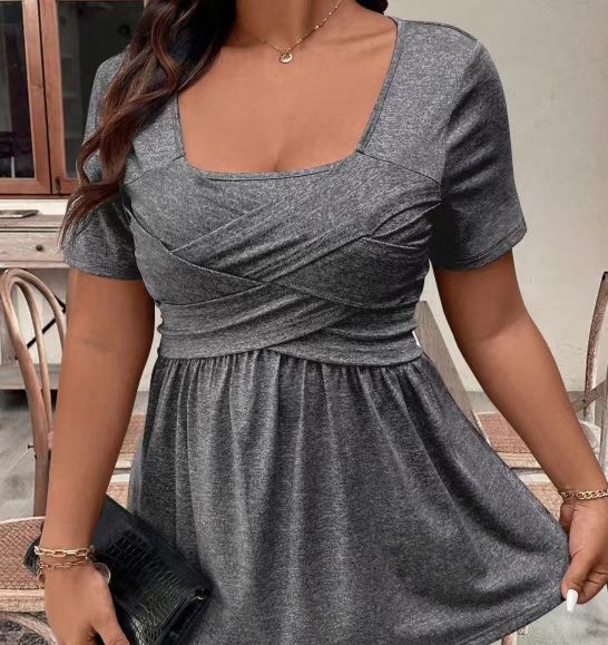 2025-ös női nyári rövid ujjú, tiszta színű, szögletes nyakú, mellkason átnyúló, keresztpántos, rövid ujjú, lezser póló