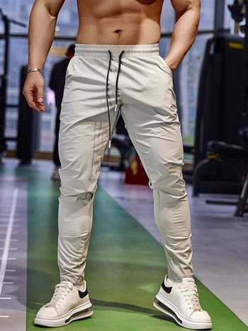Suvised õhukesed jääsiidist spordipüksid meestele, fitnessjooksu vabaaja kiiresti kuivavad hingavad elastsed õhukesed sirged treeningpüksid