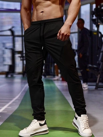 Suvised õhukesed jääsiidist spordipüksid meestele, fitnessjooksu vabaaja kiiresti kuivavad hingavad elastsed õhukesed sirged treeningpüksid