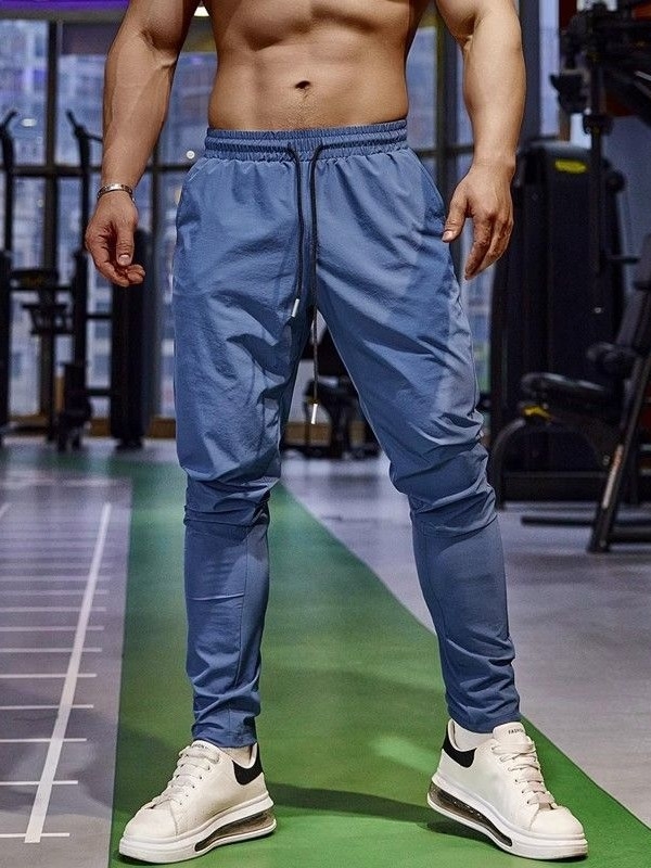 Suvised õhukesed jääsiidist spordipüksid meestele, fitnessjooksu vabaaja kiiresti kuivavad hingavad elastsed õhukesed sirged treeningpüksid