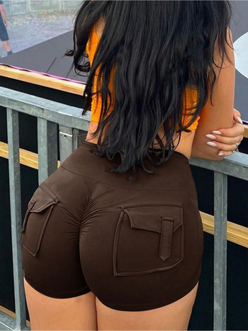 Naujos europietiškos ir amerikietiškos daugiaspalvės, aukšto liemens, besiūlės, persikinės spalvos, jogos šortai su trijų taškų kišenėmis bėgimui ir treniruotėms. Karštos kelnės.