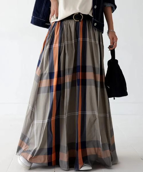 Négy évszakos könnyű, sportos, új, csinos 2025-ös tavaszi és nyári új japán márkájú, hosszú, mintás szoknya