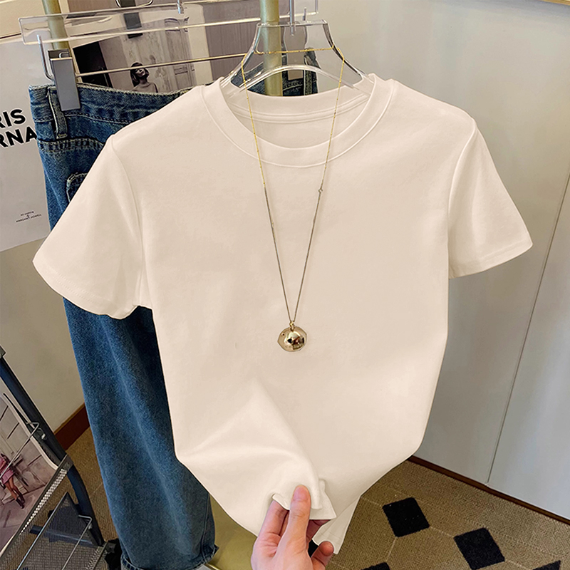 2025-ös új stílusú jobb vállú pamut rövid ujjú póló, női divatos, sokoldalú, korcsökkentő, karcsúsító megjelenésű fehér póló, trendi nyári