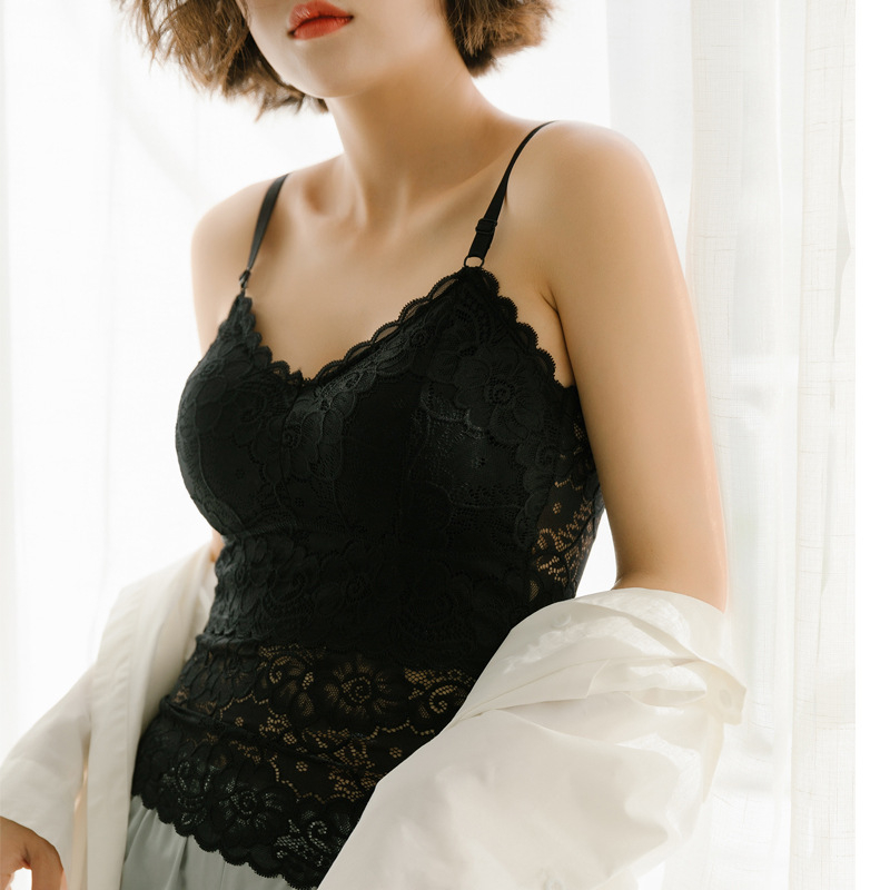 2020-as csipkés talpú, hosszú, karcsúsított belső felső, karcsúsító, fekete, mellkasra szegett, jégselyem belső mellény