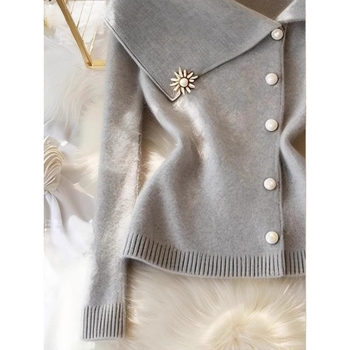 Koreai stílusú szürke, nagy hajtókás kötött kardigán, női 2024 őszi új, laza fazonú, csinos, mindenhez illő felső.