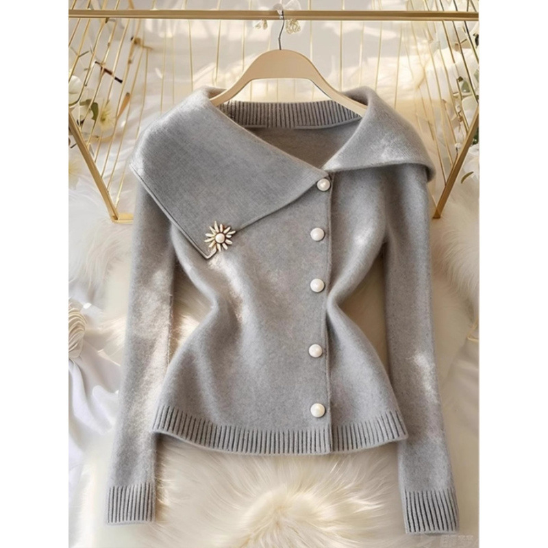 Koreai stílusú szürke, nagy hajtókás kötött kardigán, női 2024 őszi új, laza fazonú, csinos, mindenhez illő felső.