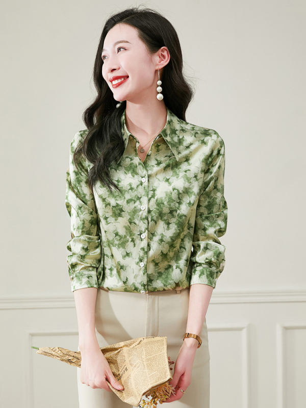2025 tavaszi hajtókás divatos nyomtatott szellemi selyem hosszú ujjú ing elegáns divatos női ing