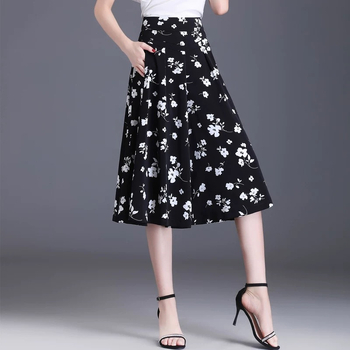 Външнотърговски трансгранични флорални къси широки панталони за жени 2024 Ново пристигане, свободни отслабващи ежедневни панталони от ледено копринен шифон с големи крака