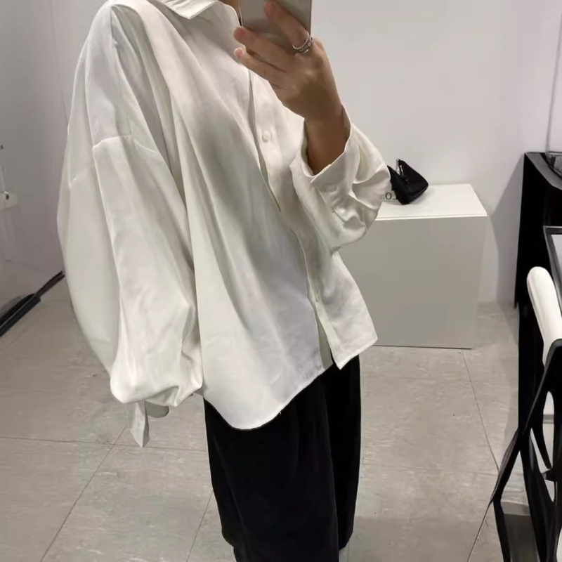 Dél-Koreai sikkes tavaszi és őszi dizájnú, hátul rakott, hajtókás hosszú ujjú ing. Női bő ing, határokon átnyúló külkereskedelemmel.