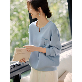 Zsebes Kontraszt Színű Vonaldizájn 2025 Tavaszi Kontraszt Színű Hímzett Vonal Kis V-nyakú Női Pulóver