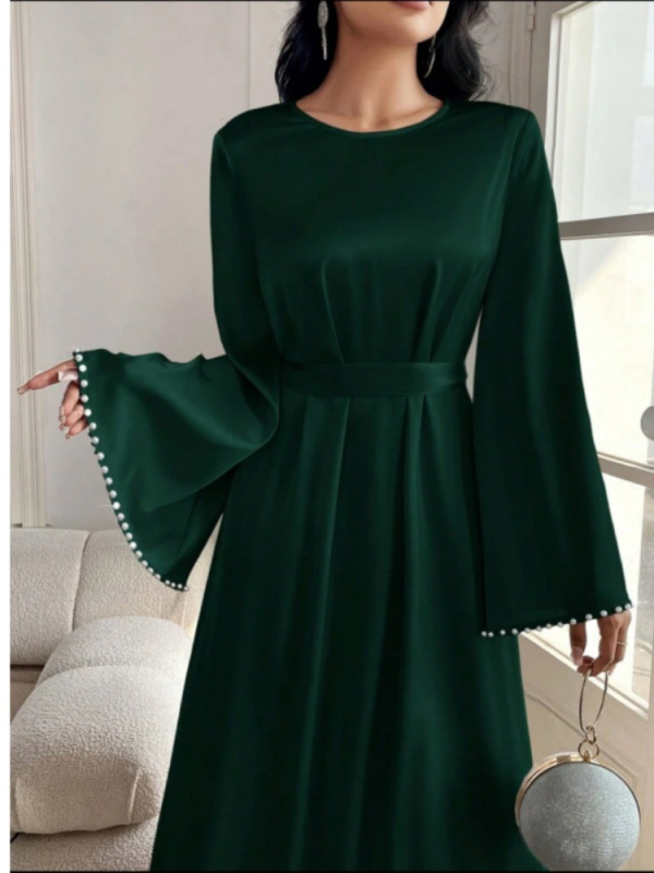 2025-ös muszlim Aliexpress Dubai Közel-Kelet Törökország Dubai Finom és elegáns gyöngyös abaya ruha