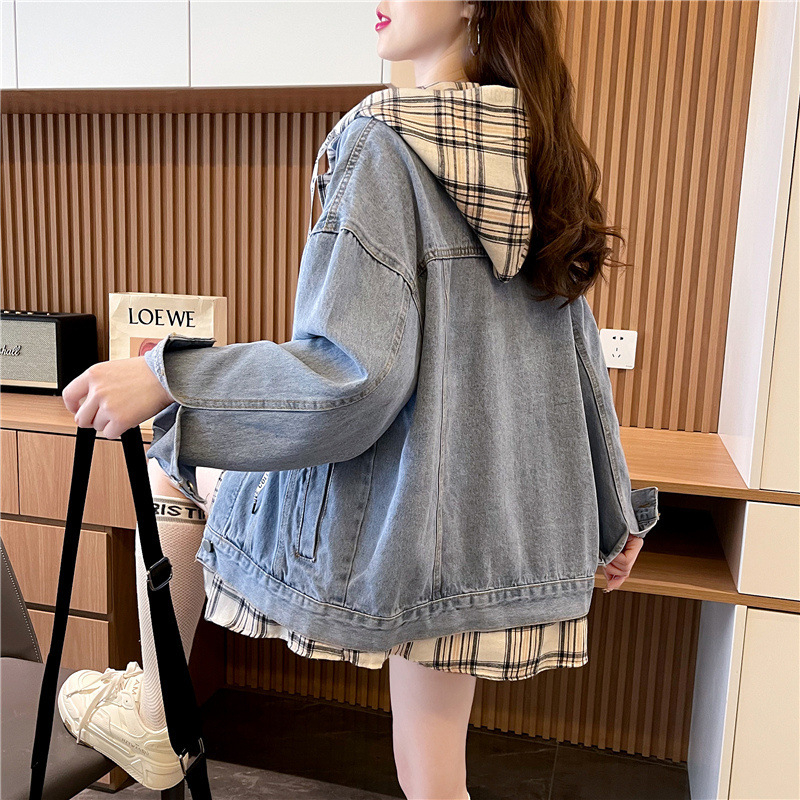 Laza, kétrészes, kapucnis, hamis farmerdzseki, női, 2025-ös tavaszi, koreai stílusú, laza, lusta fazonú felső.