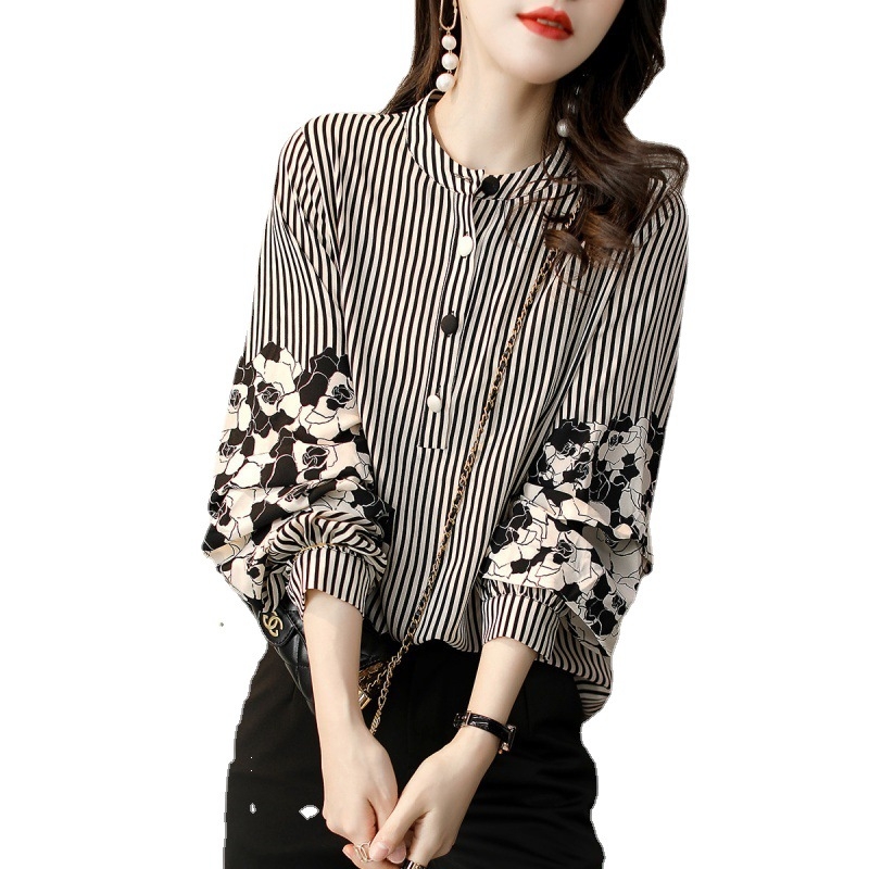 22-es tavaszi ruha, új, klasszikus, nem menő divatból, csíkos, karcsúsított, mindenhez illő, kényelmes, varrásos, lámpás ujjú póló, kis ing, felsőrész, női