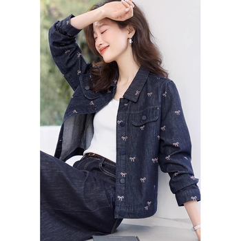 Kopásálló és könnyen kezelhető, lezser retró, masnimintás, hajtókás kabát. Farmerkabát tavaszi és őszi új női kabát.