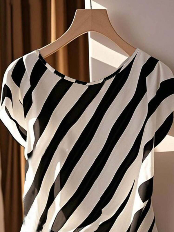 2025. aasta Euroopa ja Ameerika piiriülesed suvised uued pluss-suuruses naiste topid, vabaaja ja mugavad triibulised trükitud ümara kaelusega rihmadega T-särk