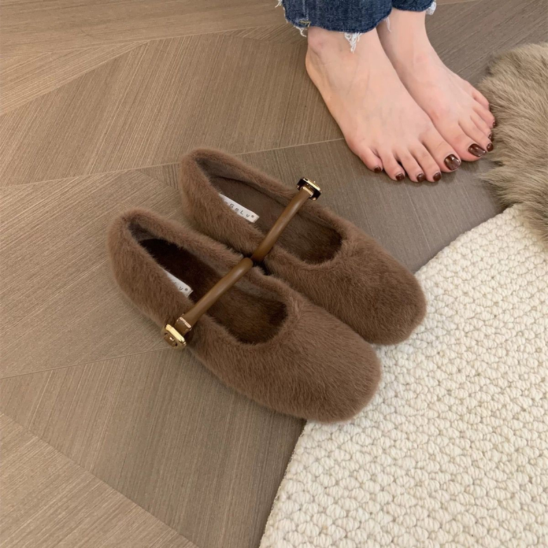 Mink Mao Mao cipők női téli ruházat 2024 új koreai stílusú francia puha lapos polár bélésű meleg Mary Jane cipő