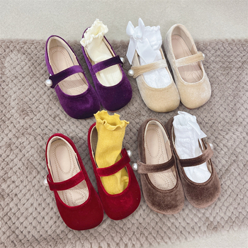 Lõuna-Korea lastejalatsid 2025. aasta kevad- ja sügiskingad armsad tüdrukute pehme tallaga lääne stiilis printsessikingad retro sametist väikestele tüdrukutele fliisvoodriga kingad