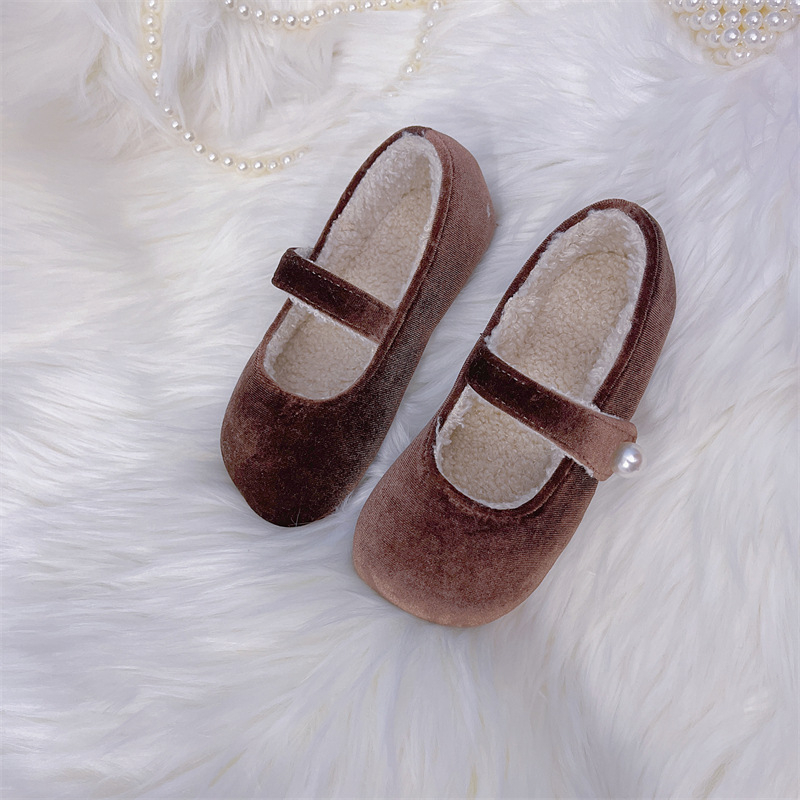 Lõuna-Korea lastejalatsid 2025. aasta kevad- ja sügiskingad armsad tüdrukute pehme tallaga lääne stiilis printsessikingad retro sametist väikestele tüdrukutele fliisvoodriga kingad