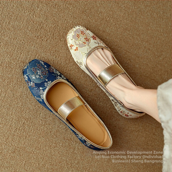 Καλοκαιρινά τετράγωνα παπούτσια Mary Jane για γυναίκες, γυναικεία φλατ παπούτσια σε εθνικό στυλ, με απαλό κάτω μέρος και κεντημένο ρηχό στόμα, άνοιξη και φθινόπωρο, νέο κινέζικο στυλ