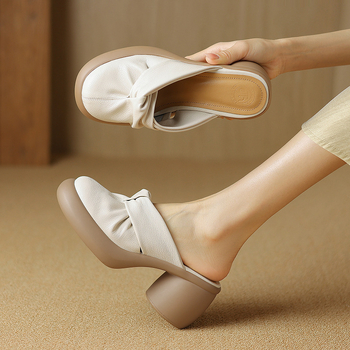 Óriás, minden egyezésű ~ Kis, magas sarkú, platformos baotou félig csúszásmentes szandálok női nyári divatos külső viselet durva sarkú hétköznapi papucsok