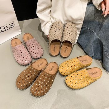 Fejlett strasszos Baotou félpapucsok női külső ruházat 2025 új üreges lyukú bebújós puha aljú lusta Birkennedy cipő