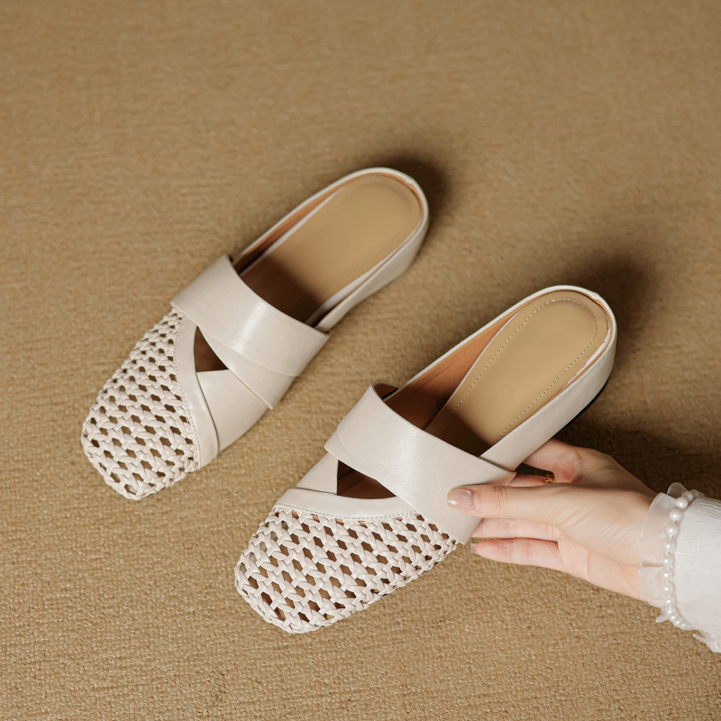 Francia stílusú, könnyű, luxus szőtt, üreges félpapucs nőknek 2025 új, nyári, valódi bőr, szögletes orrú, lélegző klumpa belső magasságnövelővel