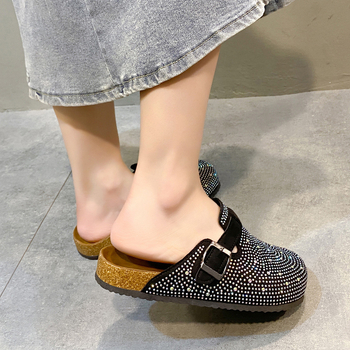 Zárt orrú női papucsok 2024 nyár Új Mary Jane strasszos európai és amerikai 44-es méretű kerek orrú csatos parafa papucsok nagykereskedelemben
