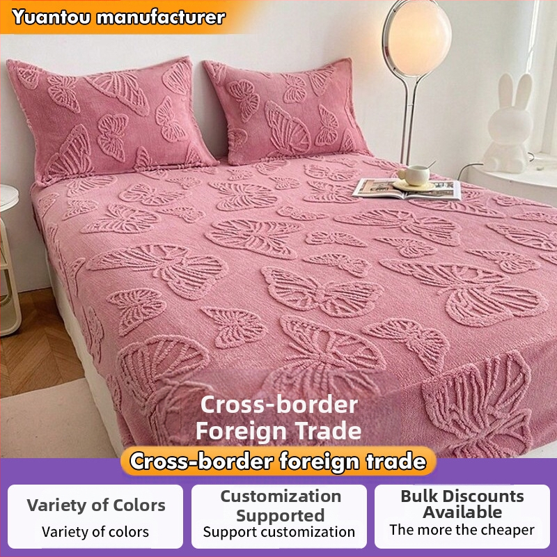 2025 m. naujas šiltų gėlių rašto paklodžių rinkinys iš trijų dalių su taftos užvalkalu ir aksominiu sustorintu paklodžių užvalkalu bei apsauginiu čiužinio užvalkalu.