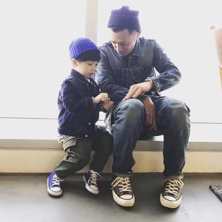 Japán stílusú retró, utcai divatos, márkás, foltos, szakadt farmer, férfi tavaszi és őszi divatos, mosott, régi, egyenes, laza nadrág