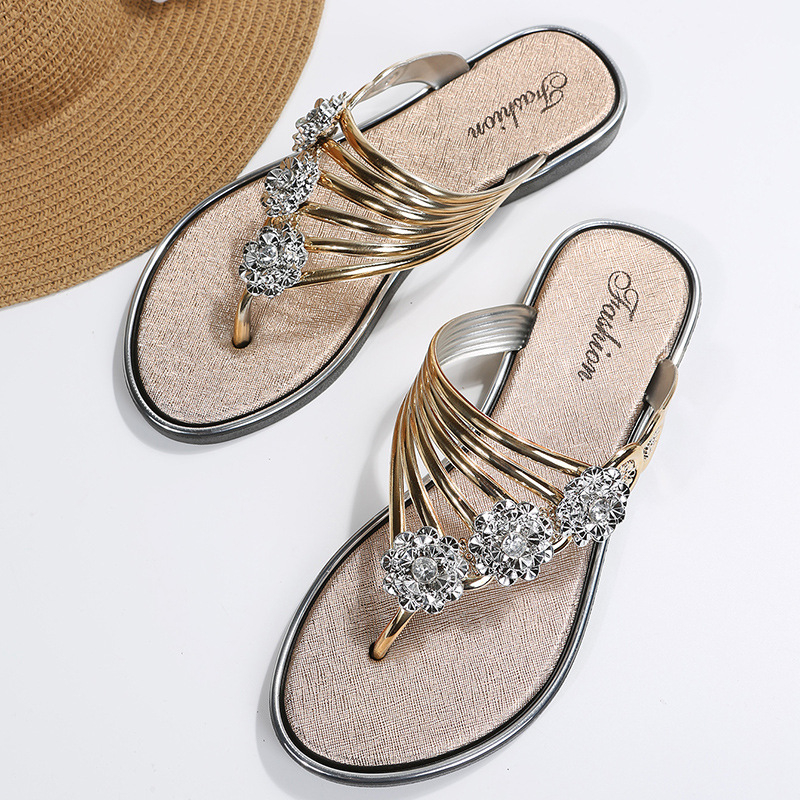 2024-es női flip-flopok, nyári külső viselet, lapos talpú papucsok, könnyű, divatos, hétköznapi strandszandálok