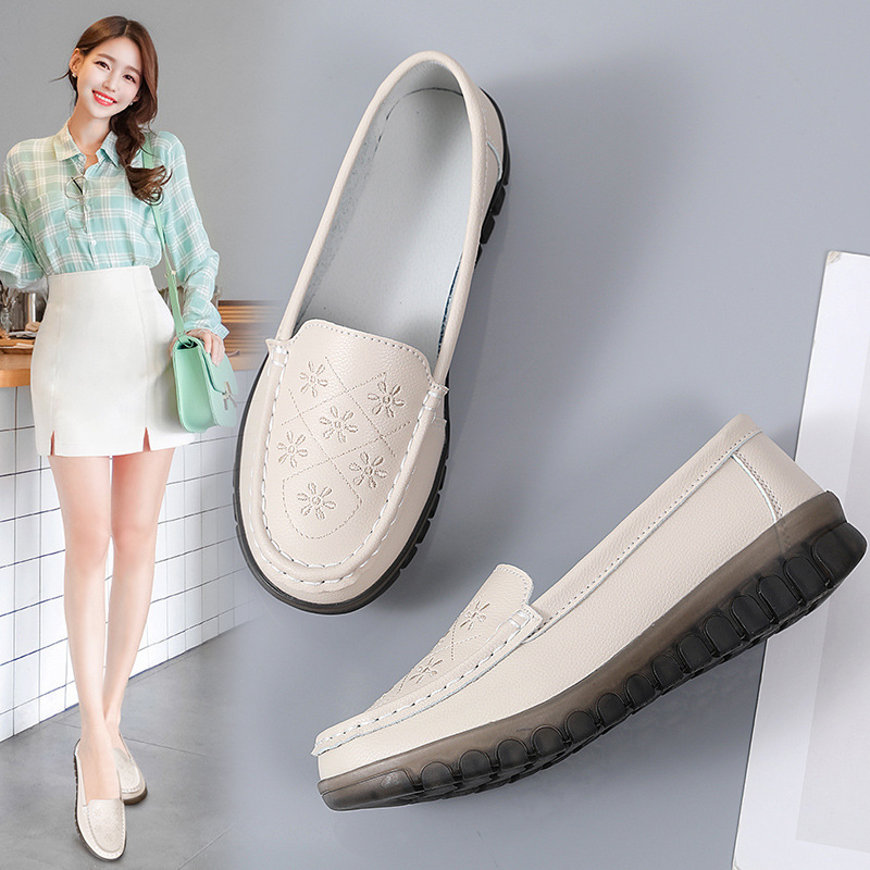 Tavaszi új stílusú marhabőr anyacipők középkorúaknak és időseknek, bebújós mokaszinok, íntalp, puha talp, kényelmes nagy méretű babcipő