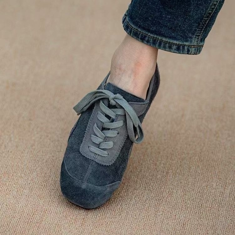 Puha bőr 2025 Népszerű balett stílusú erkölcsös edzőcipők Retro lapos cipők Puha talpú, nem fárasztó lábak Fűzős, új, alkalmi női cipők