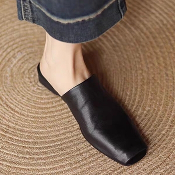2025 m. vasaros naujo stiliaus žuvies burnos nosies pusšlepetės retro laisvalaikio šlepetės žemo kulno mulų bateliai plokščiapadžiai moteriškos basutės