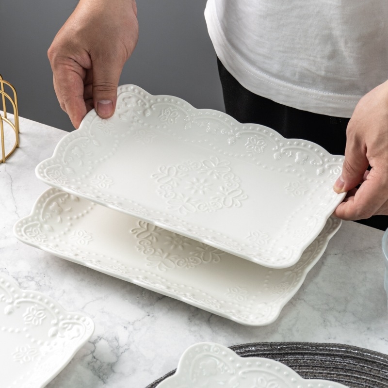 Új dombornyomott kerámia nyugati étel Nordic tál téglalap alakú háztartási kerámia étkészlet mikrohullámú sütőhöz