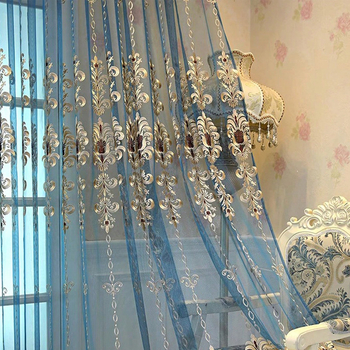 Sandėlyje esantys tarpvalstybiniai gatavi produktai „Four Seasons“ svetainė valgomasis balkonas langai nuo grindų iki lubų europietiška siuvinėta nuo saulės užuolaida mėlyna