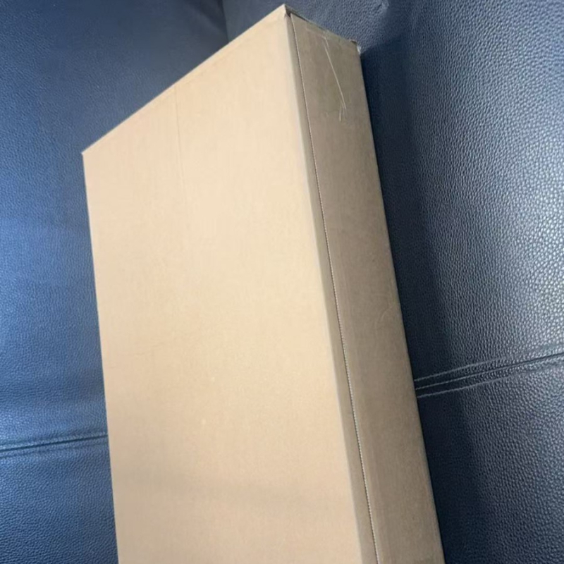 Savaime išsigręžianti vandens šluostė dėžutėje sausam ir šlapiam valymui, dvigubos paskirties, ištraukiama šluostė, sugerianti šluostė, tingi, be rankų veikianti trikampė šluostė